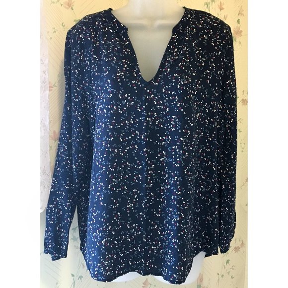 GAP Tops - 🛍 Gap Vintage Floral V-Neck Blouse